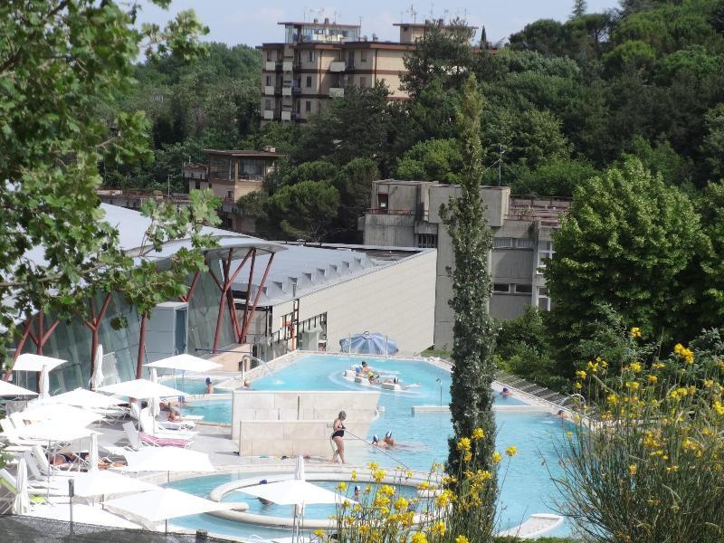 Hotel Saturno تْشيانشانو  تيرمي المظهر الخارجي الصورة