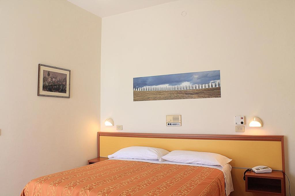 Hotel Saturno تْشيانشانو  تيرمي المظهر الخارجي الصورة