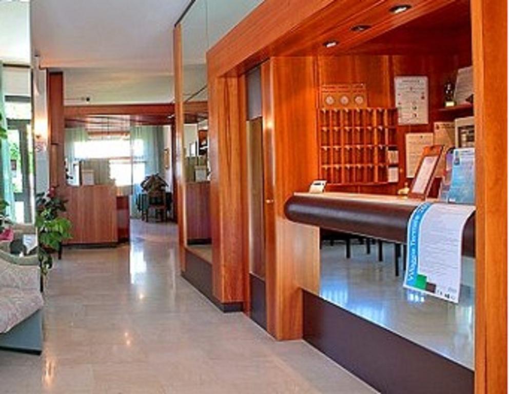 Hotel Saturno تْشيانشانو  تيرمي المظهر الخارجي الصورة
