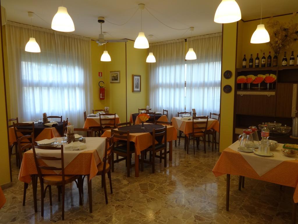 Hotel Saturno تْشيانشانو  تيرمي المظهر الخارجي الصورة