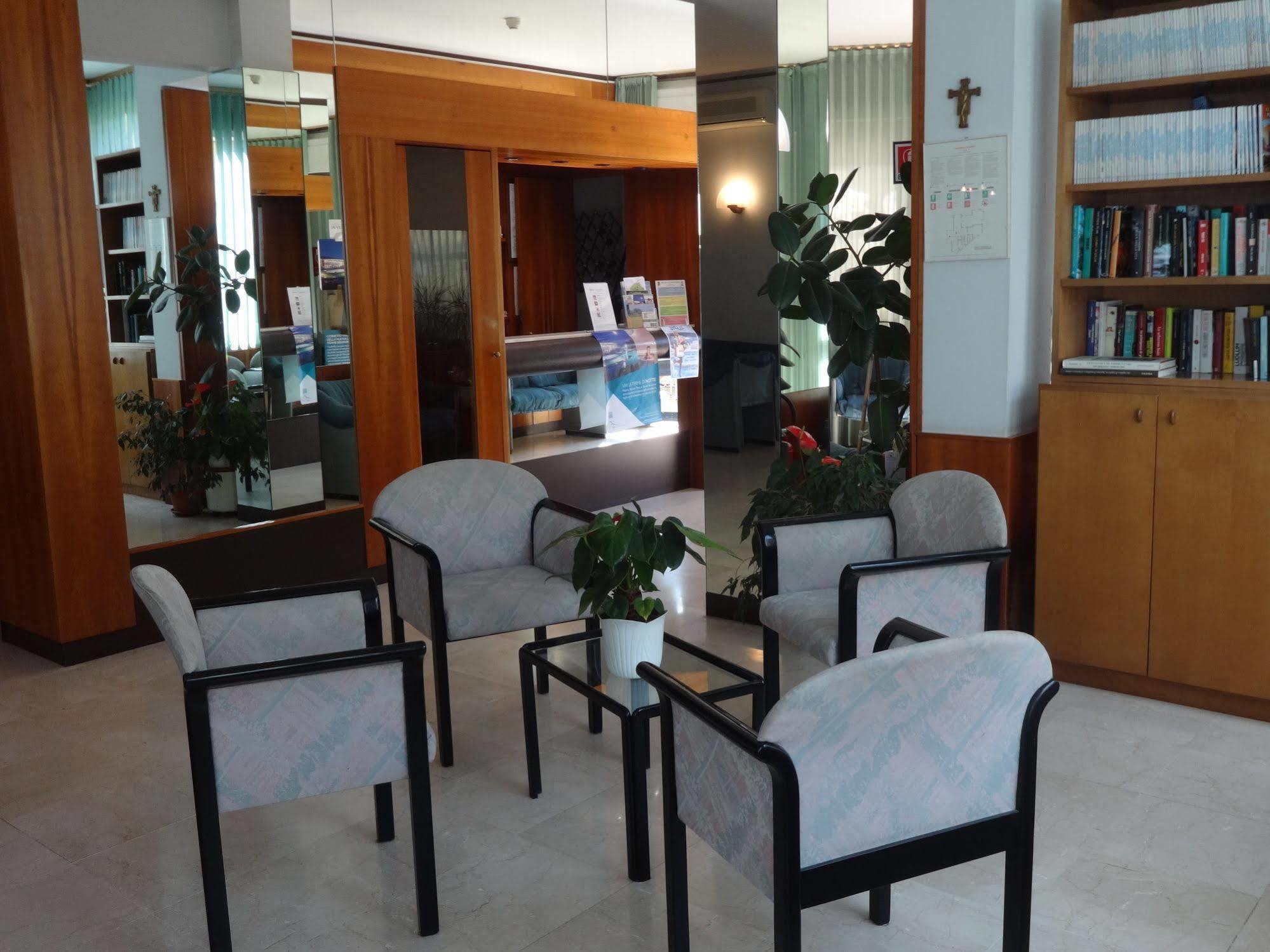 Hotel Saturno تْشيانشانو  تيرمي المظهر الخارجي الصورة