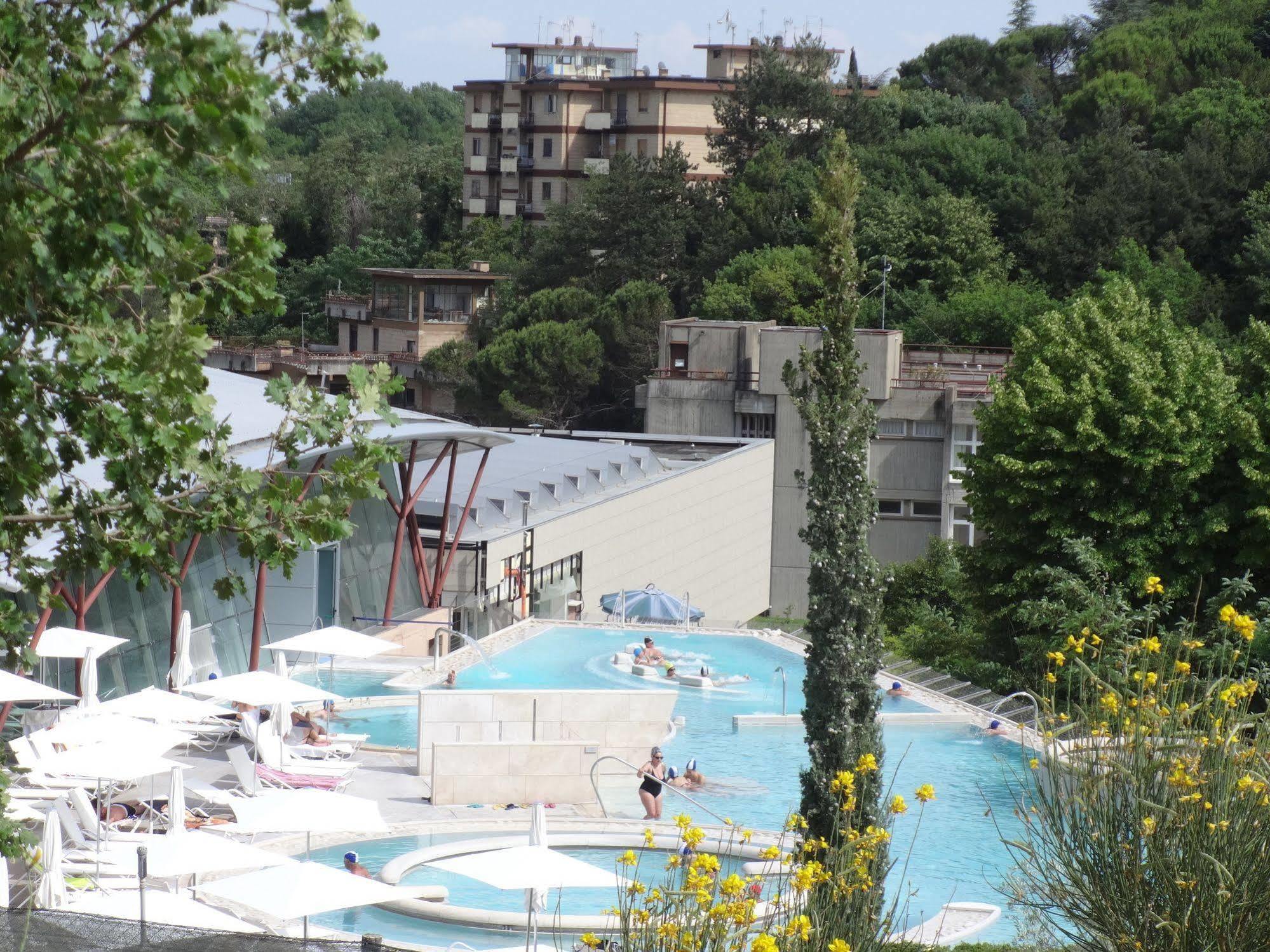 Hotel Saturno تْشيانشانو  تيرمي المظهر الخارجي الصورة